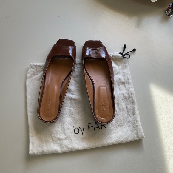 By Far patent leather mules, size Italian 40 - Picture 3 of 9